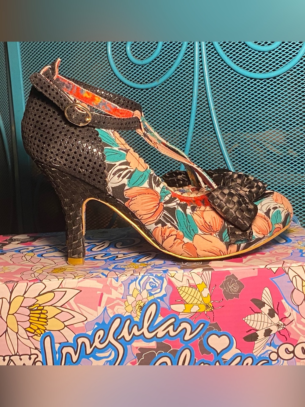 Irregular Choice BLOXY T strap Mary Jane’s, floral,black with bows,in box, 9 - Picture 8 of 13